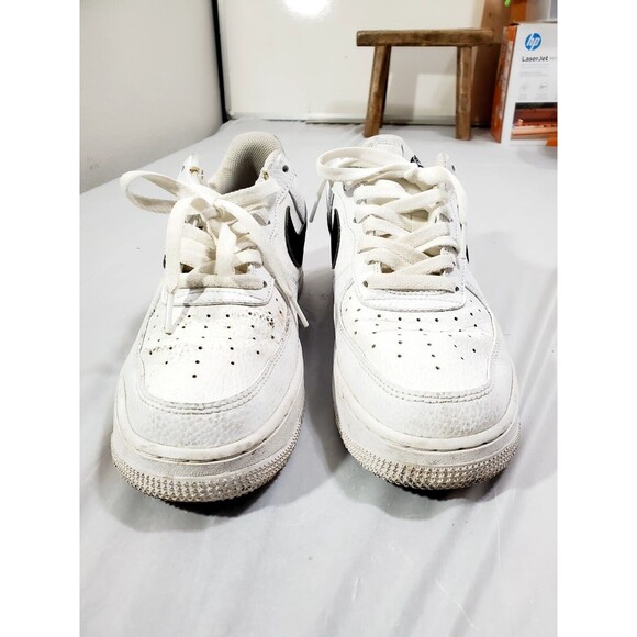 Size 9 Nike Air Force 1'07 Casual Basketball Sneaker Shoe White Black CT2302-100 - Picture 15 of 15